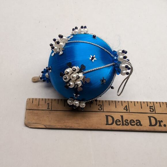 Push Pin Beaded Christmas Ornament Blue Satin Pearl MCM - Picture 8 of 8